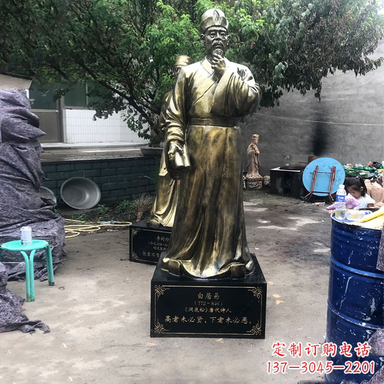 济宁白居易仿铜雕像经典中国古代诗人的艺术再现