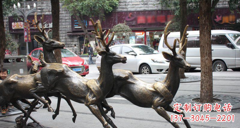 济宁奔跑的梅花鹿街边景观铜雕