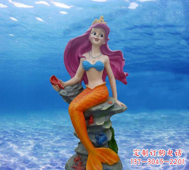 济宁玻璃钢雕刻的美人鱼