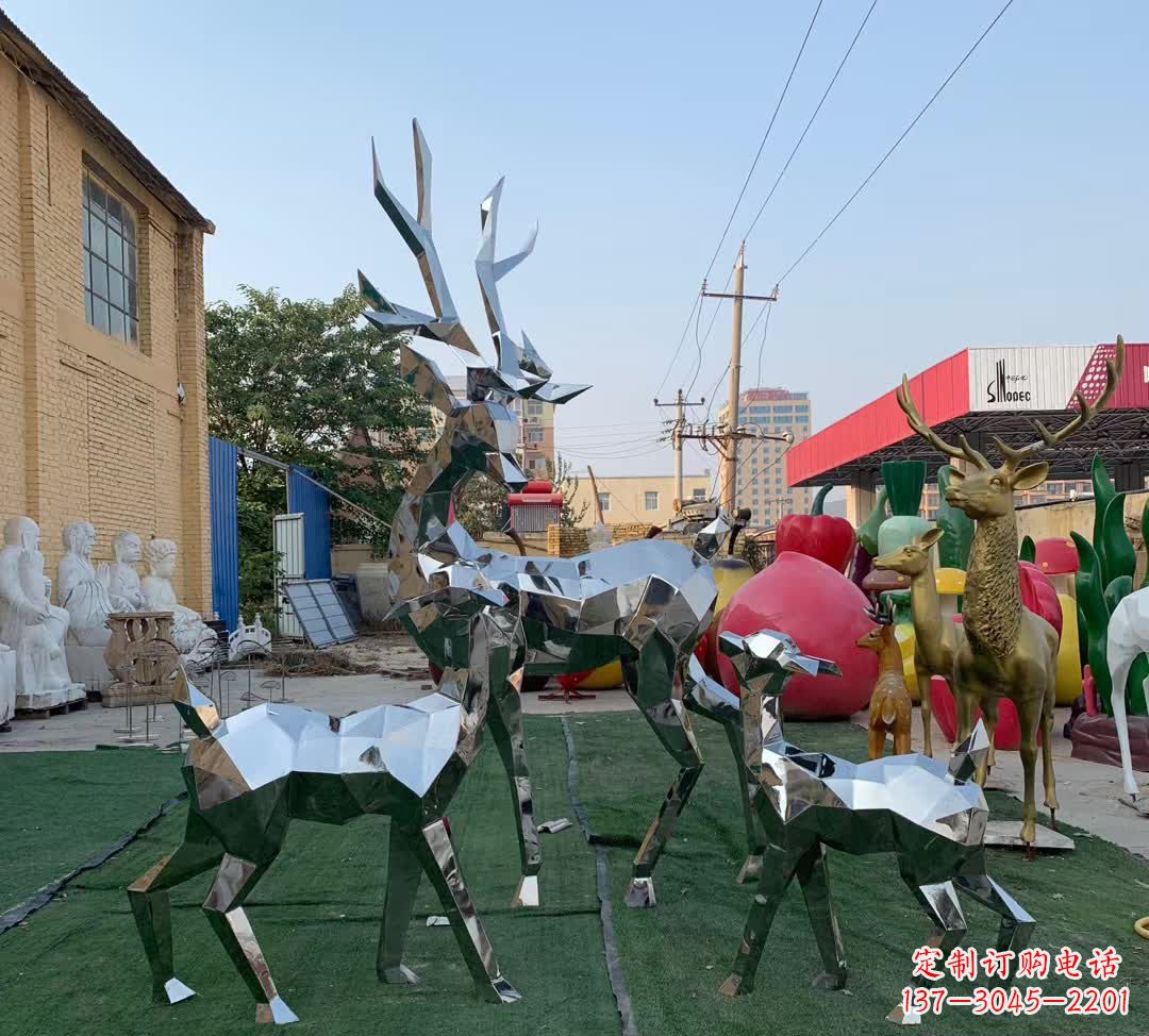 济宁梅花鹿雕塑一种独特的城市装饰