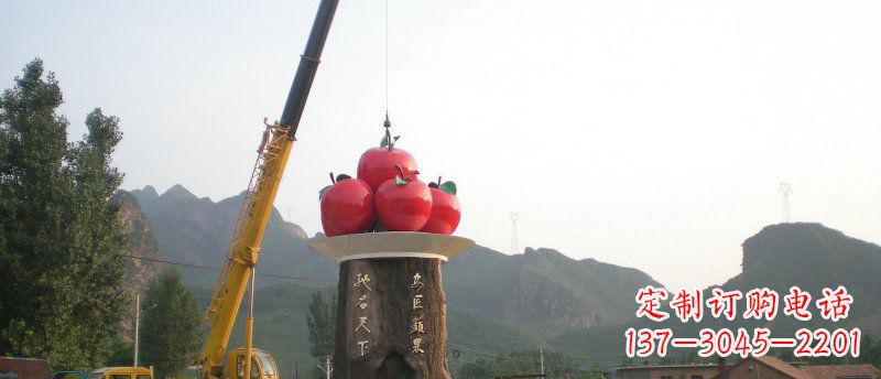 济宁不锈钢苹果雕塑缔造城市风采