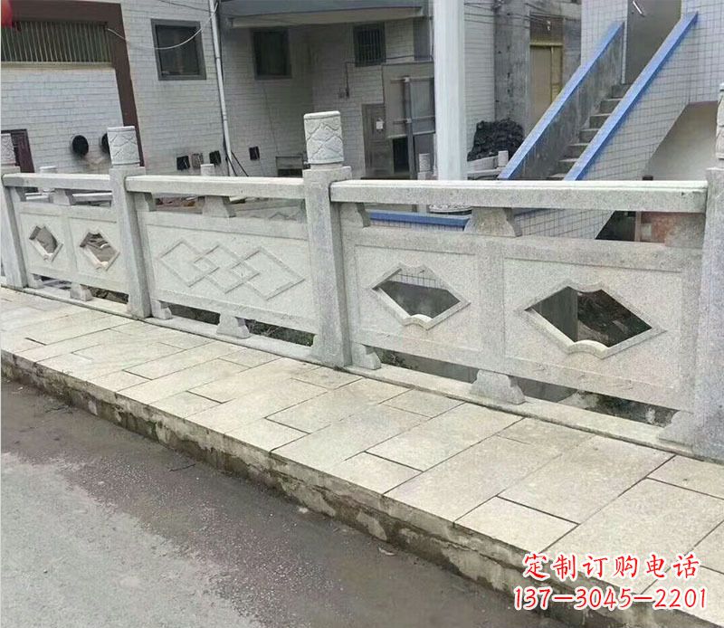 济宁中领雕塑：让您的栏板石雕更加出彩