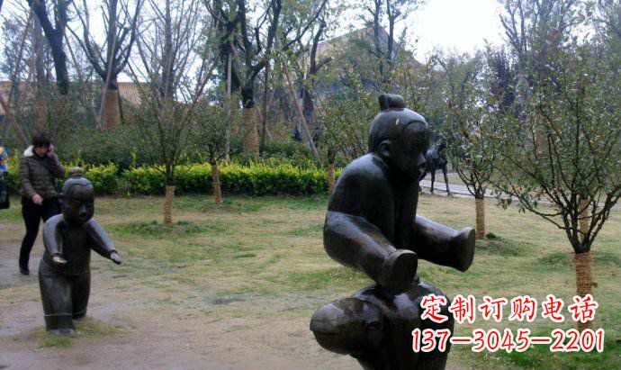 济宁跳山羊公园人物铜雕